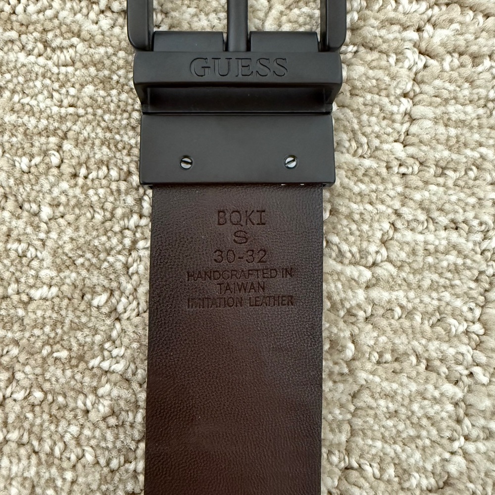 GUESS Dark Brown and black reversible Men's Belt 30-32